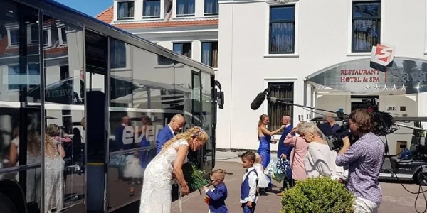 Partybus huren voor bruiloft Hoek van Holland
